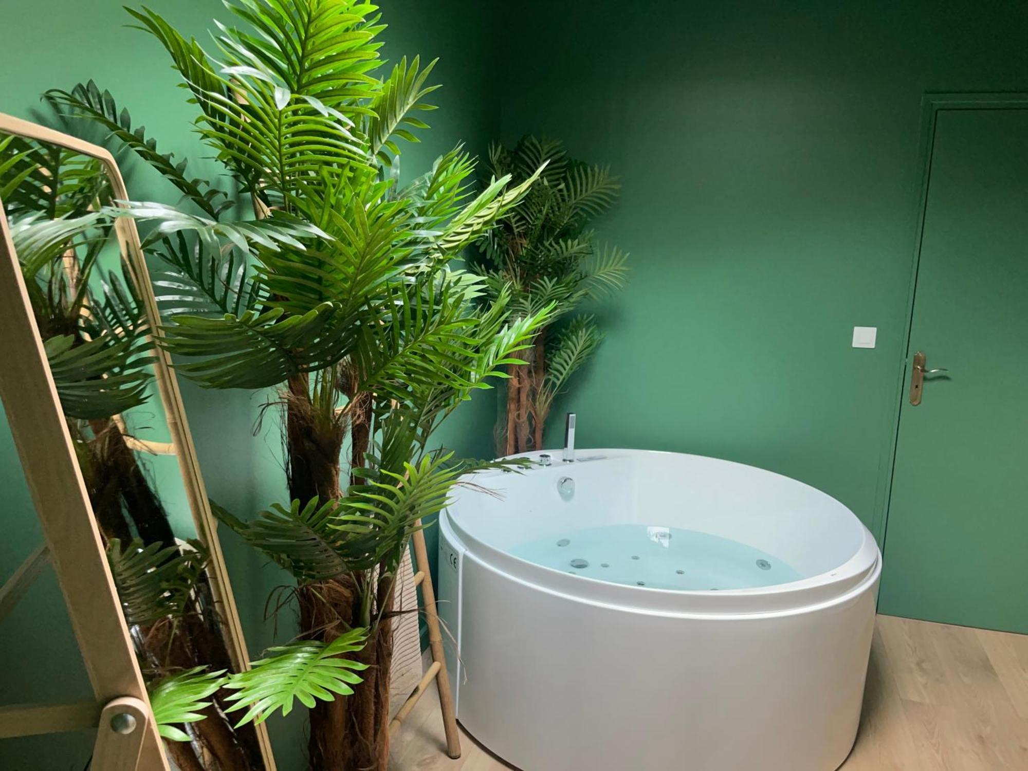 Evasion Exotique - Suite Selva - Jaccuzzi Privatif Amiens Exterior photo